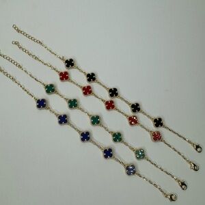 ✅Baño de oro 18k 
✅Resistencia al agua
✅Hypoallergenic